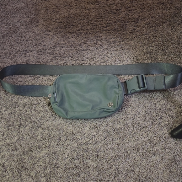 lululemon Other - Lululemon Athletica Forest Green Belt Bag